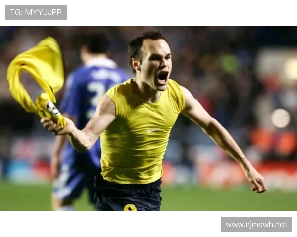 穆西亚拉 vs 伊涅斯塔:小空间突破能力差距在哪