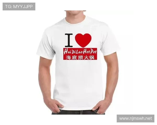 郭昊文训练间竟然随身带现金卡，感觉工资比我工资袋还鼓！